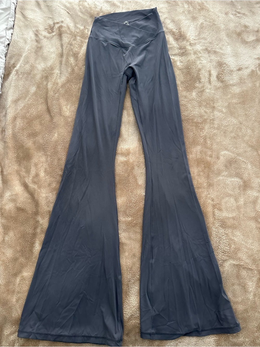 Sunzel Charcoal Grey Crossover Waist Flare Leggings Size Small